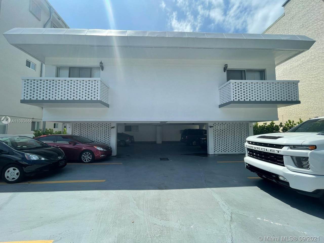 926 Michigan Ave - Photo 1