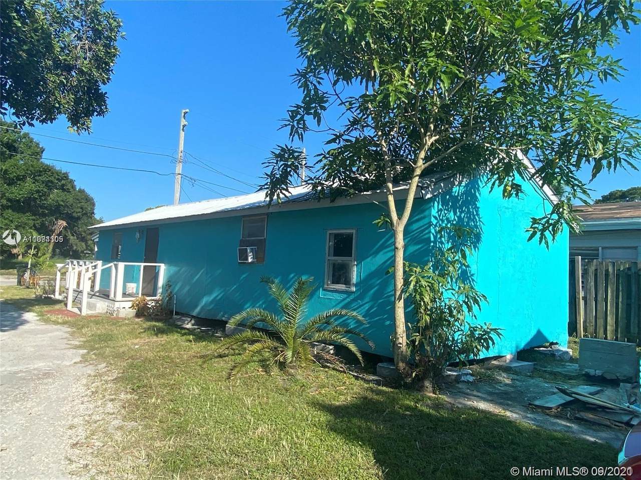 427 14th St - Photo 1
