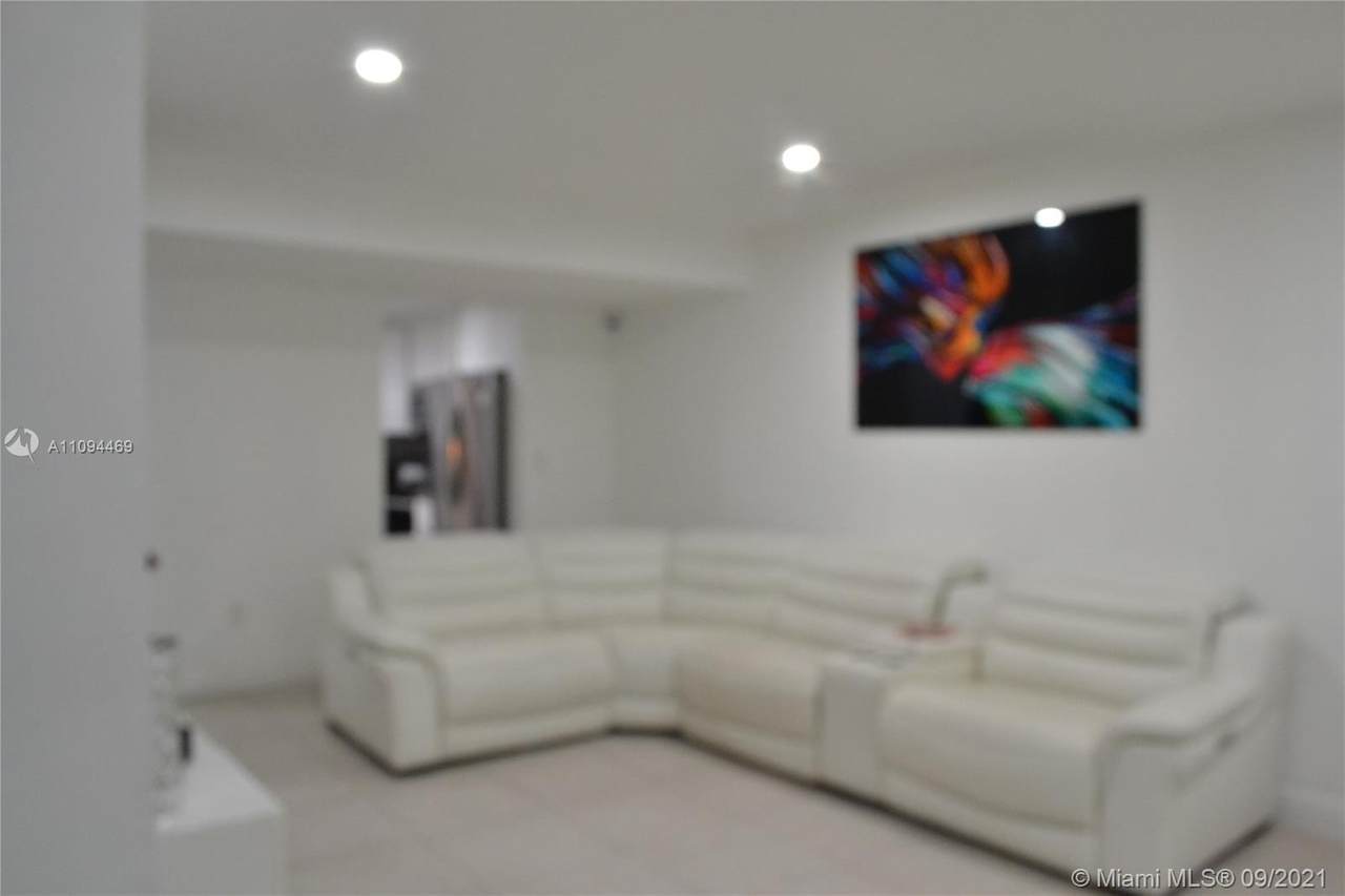 4543 14th Ct - Photo 1