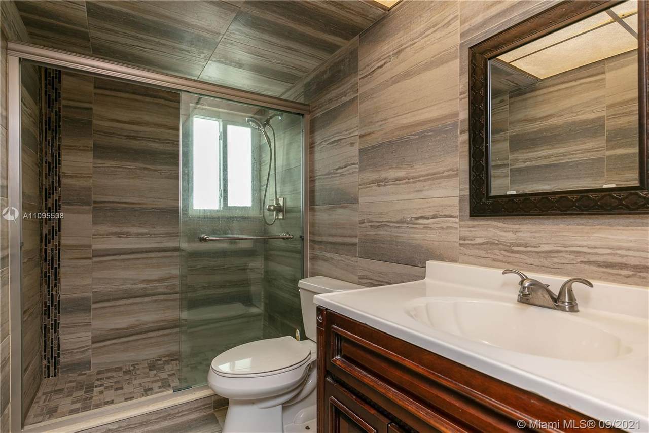 320 12th Ave - Photo 1