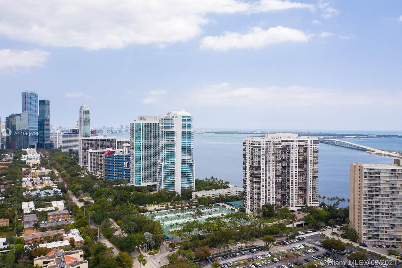 2333 Brickell Ave - Photo 1