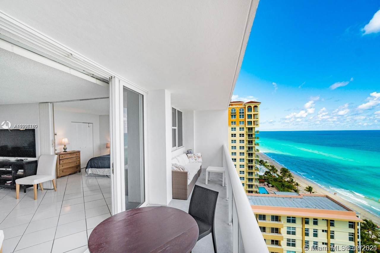 3140 Ocean Dr - Photo 1