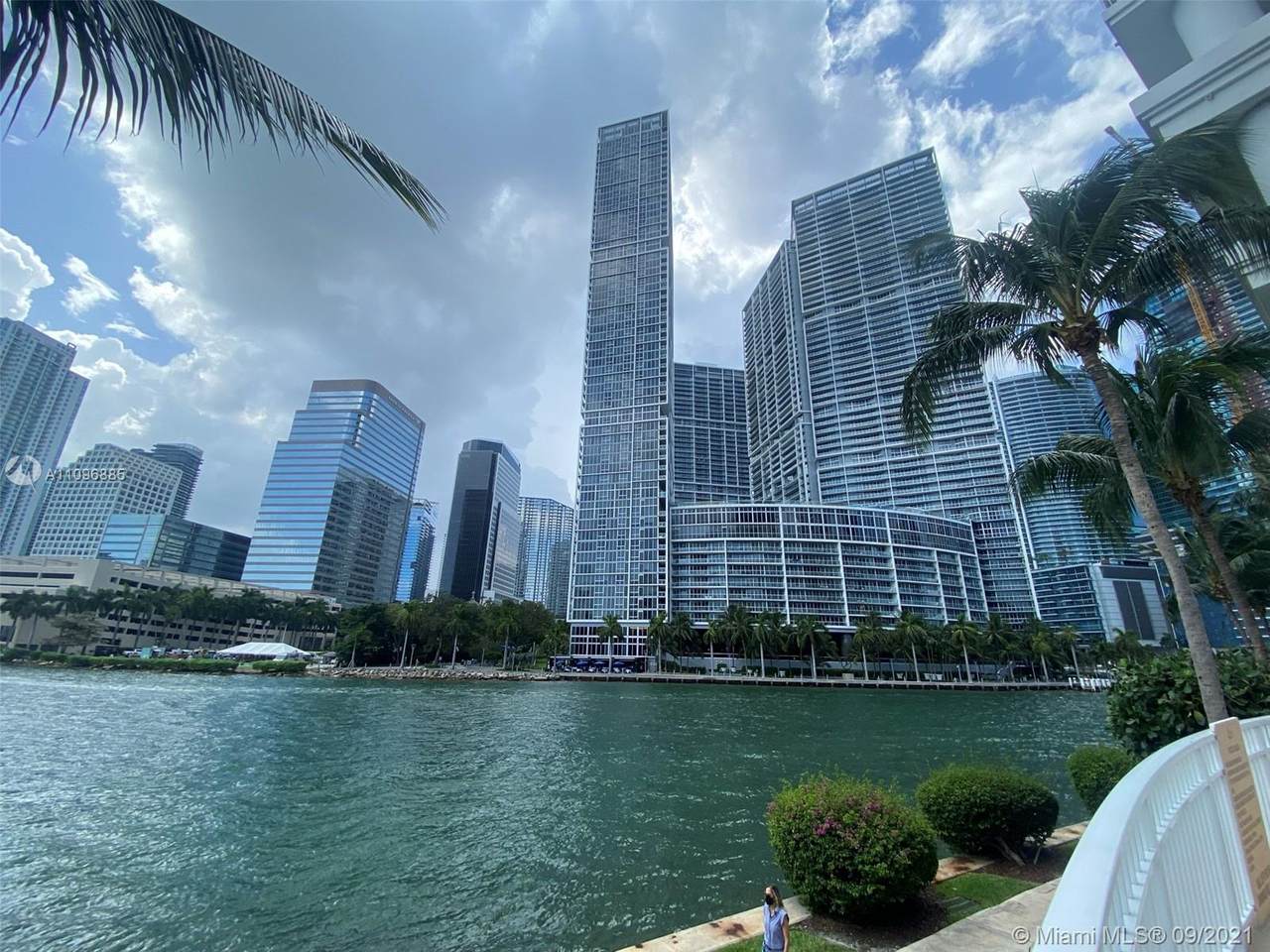 801 Brickell Key Blvd - Photo 1