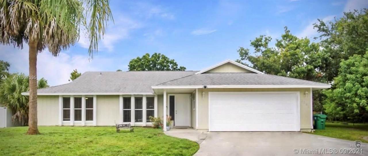 2341 Fern Cir - Photo 1