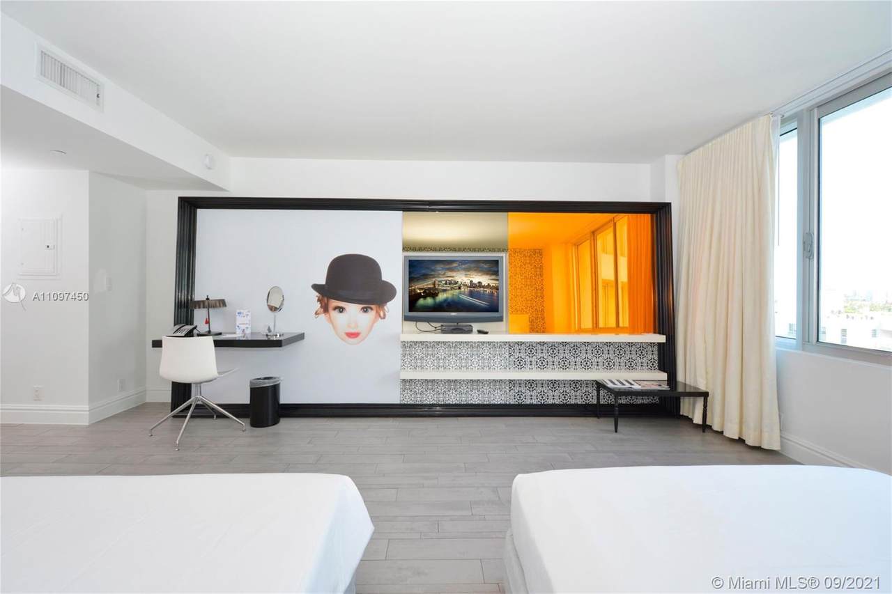 1100 West Ave - Photo 1