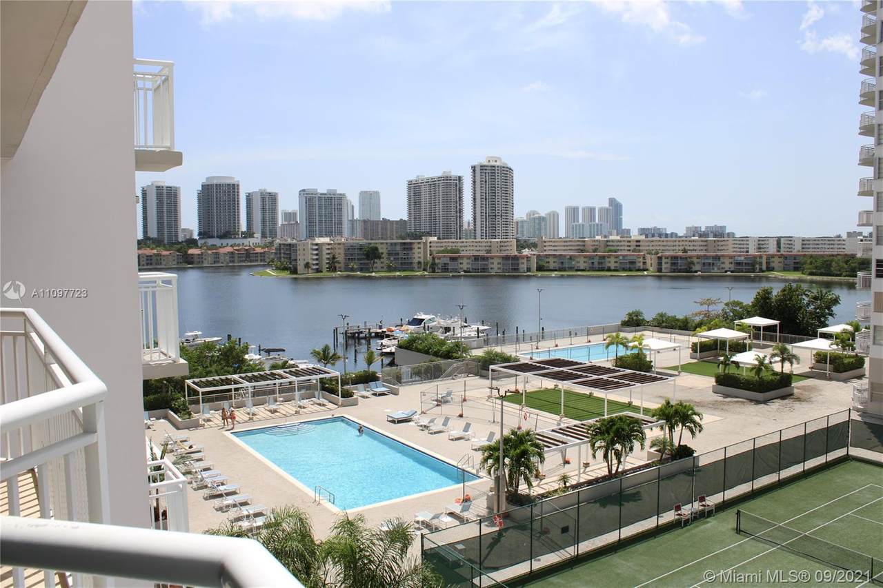 18051 Biscayne Blvd - Photo 1