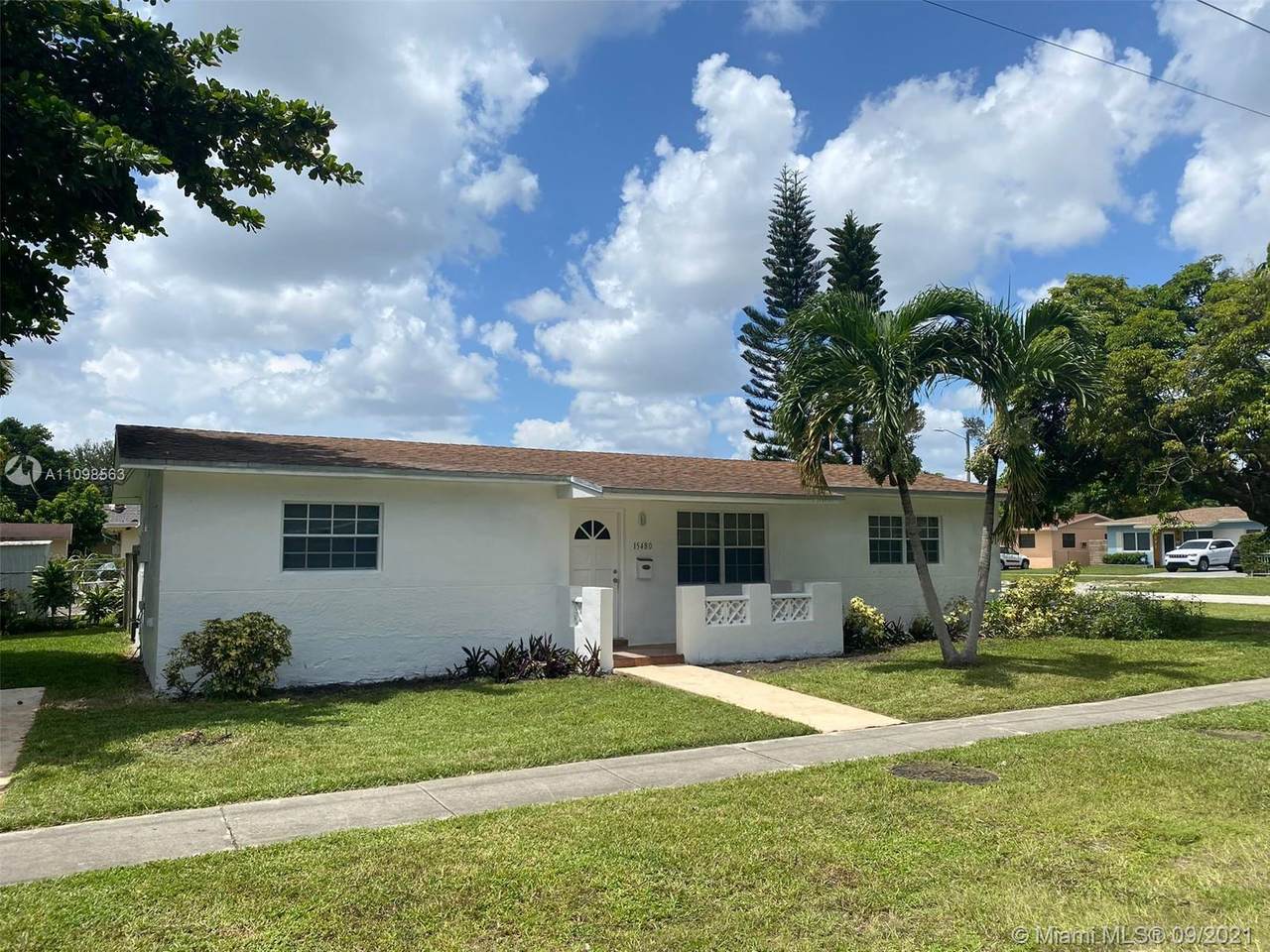 15480 14th Ave - Photo 1