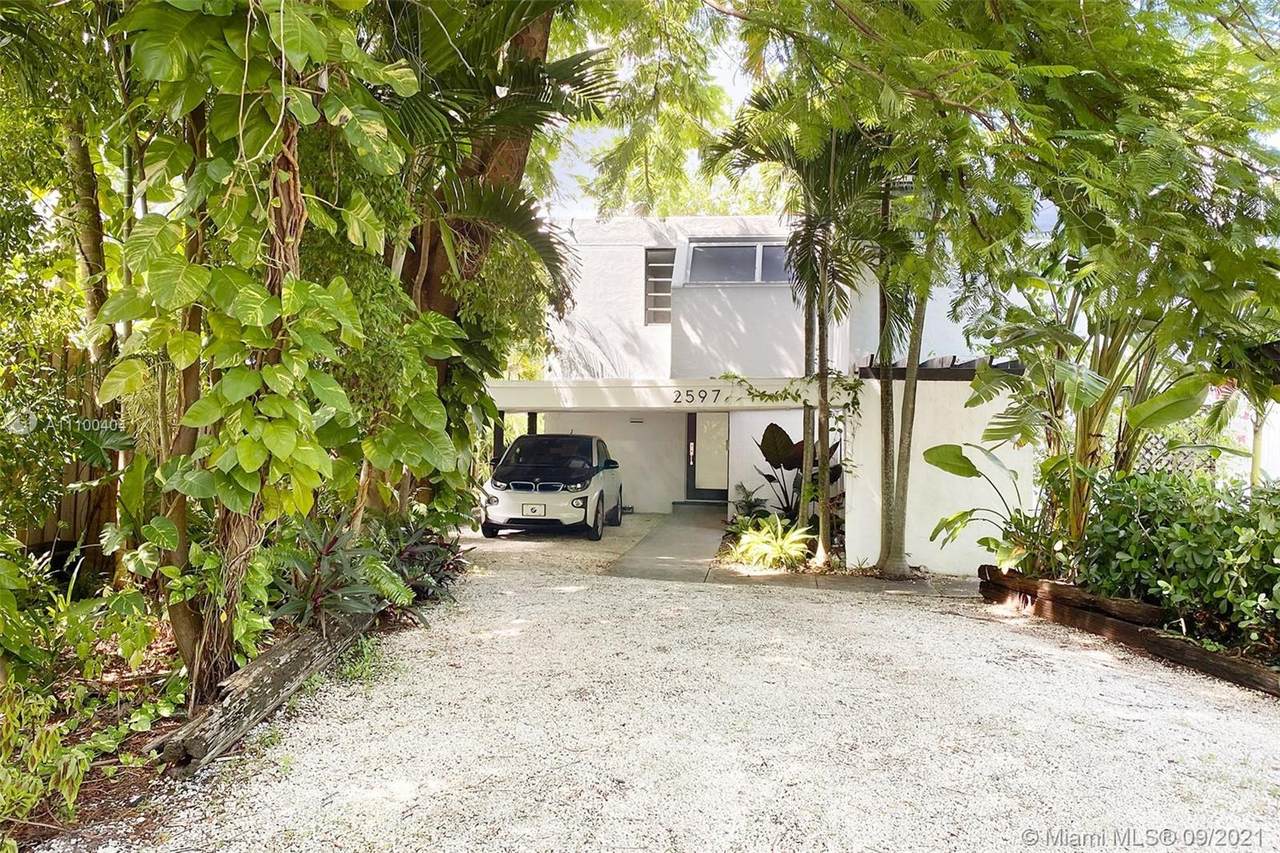 2597 Trapp Ave - Photo 1