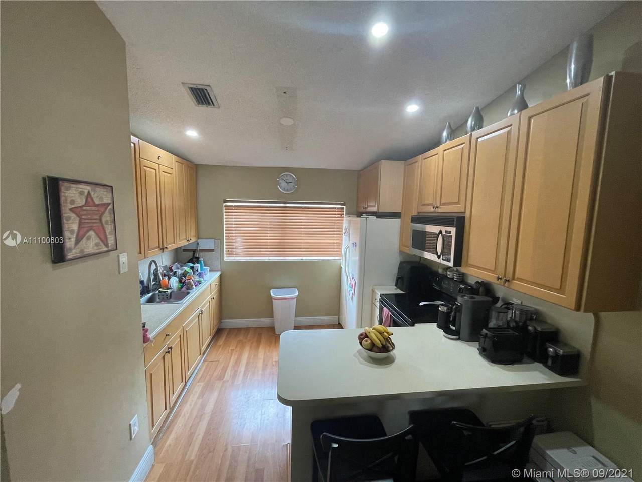 7956 29th Ln - Photo 1