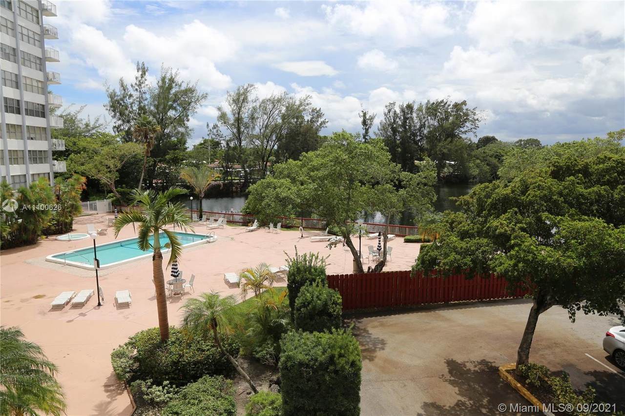 1300 Miami Gardens Dr - Photo 1