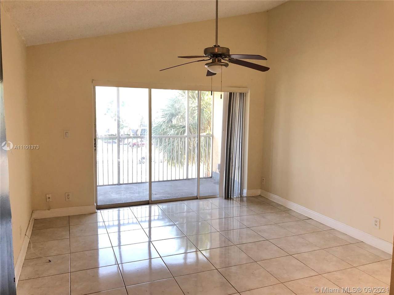 5686 Rock Island Rd - Photo 1