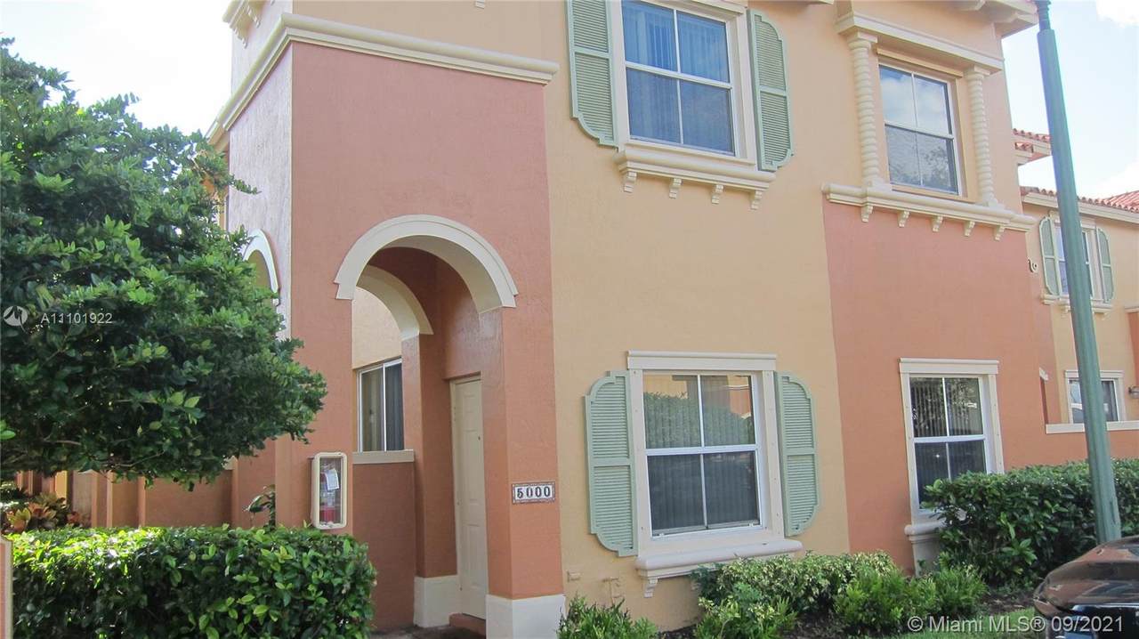 5000 Harbor Isles Dr - Photo 1