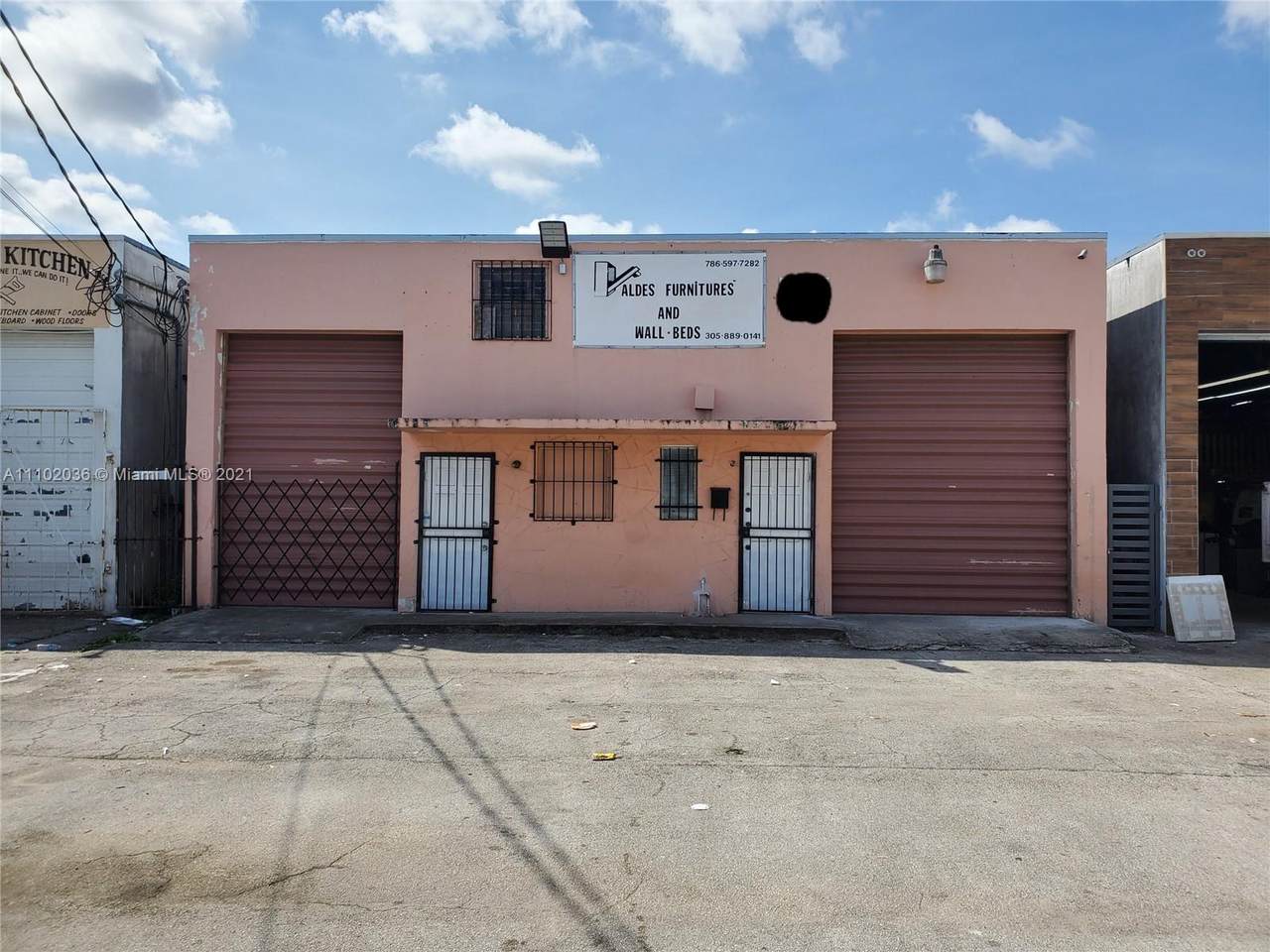 542 28th St - Photo 1