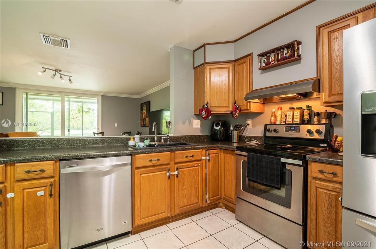 1331 Hampton Blvd - Photo 1