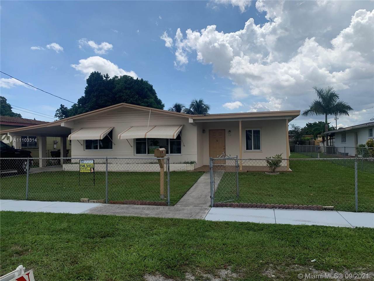 314 52nd St - Photo 1