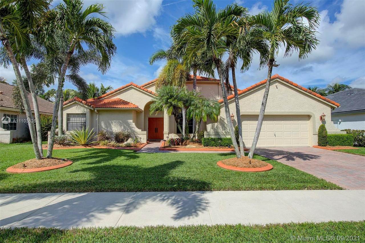 3203 Ridge Trce - Photo 1