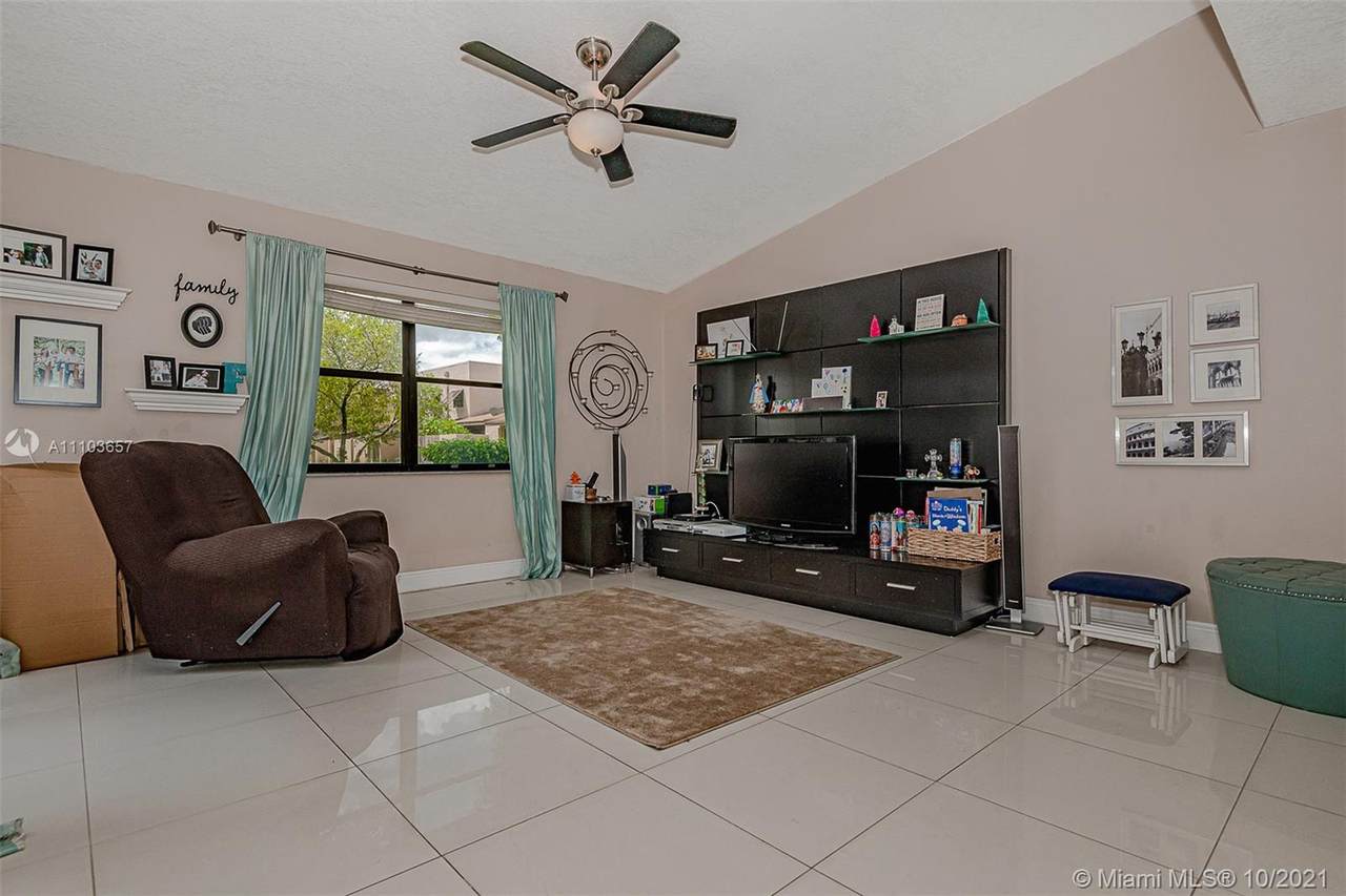 12356 12th Ct - Photo 1