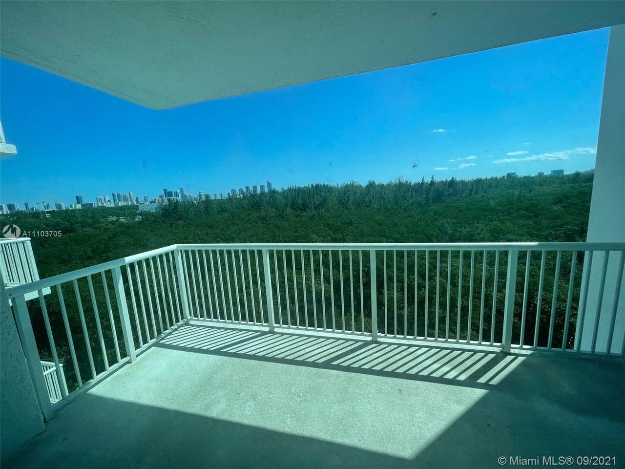 14951 Royal Oaks Ln - Photo 1