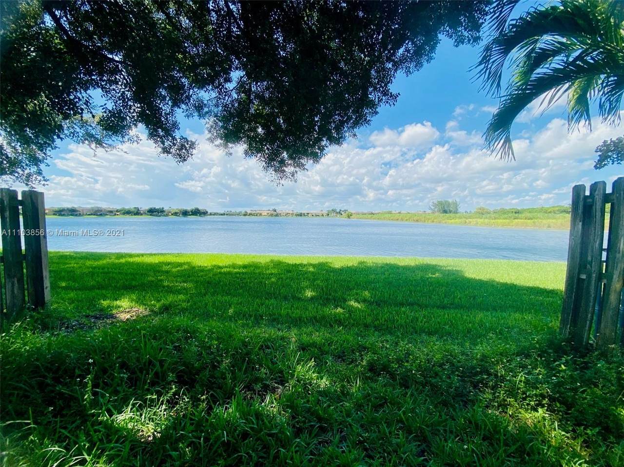 22138 89th Ct - Photo 1