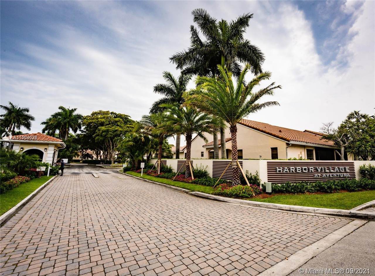 21394 Marina Cove Cir - Photo 1