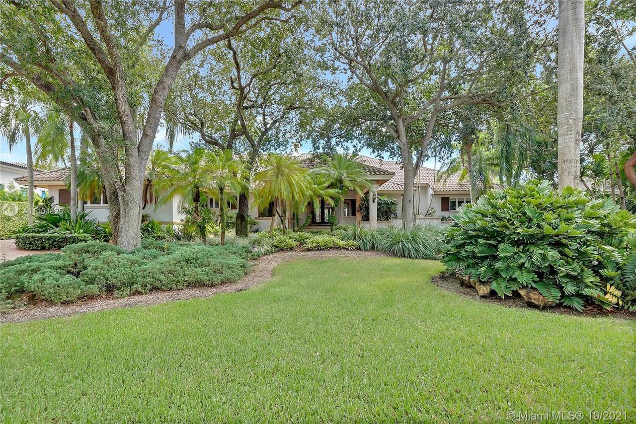 7805 Los Pinos Cir - Photo 1