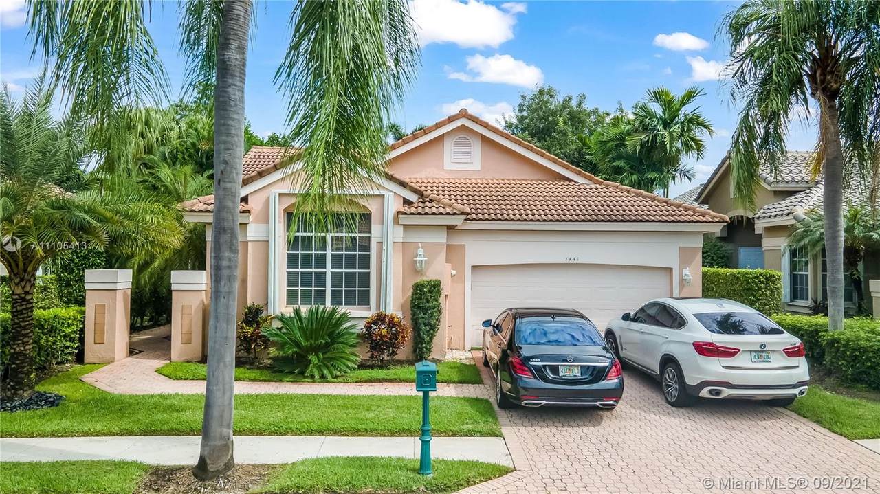 1441 Lacosta Dr E - Photo 1