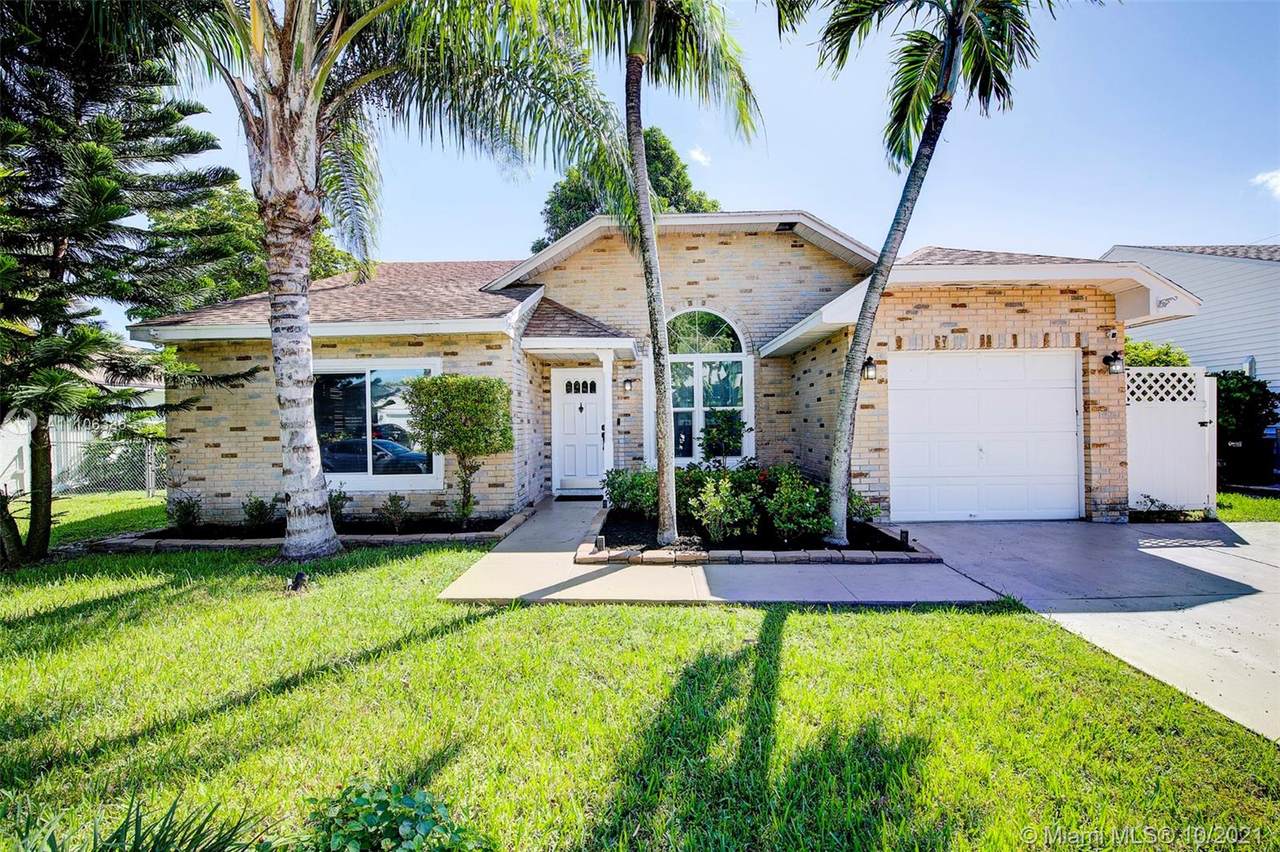 23276 Cedar Hollow Way - Photo 1
