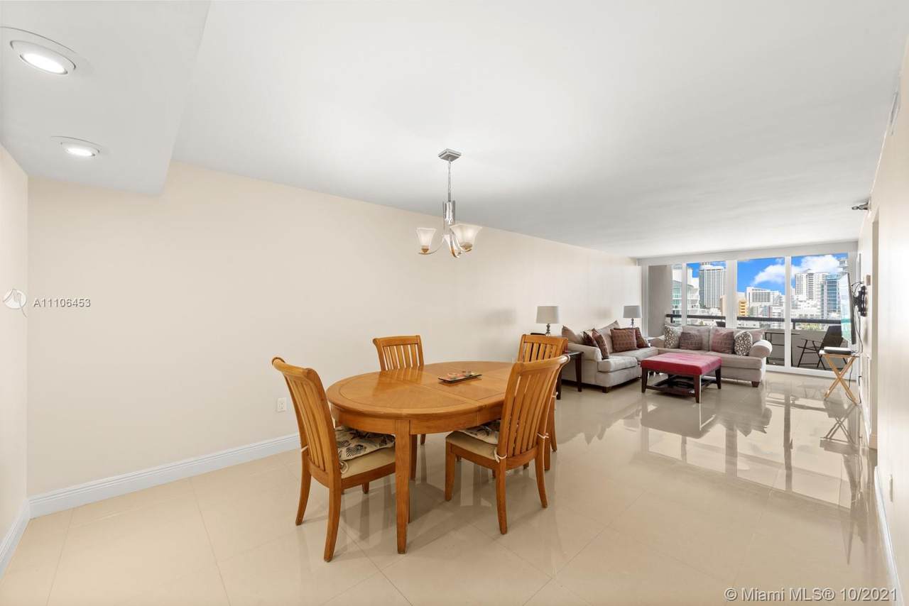 3200 Collins Ave - Photo 1