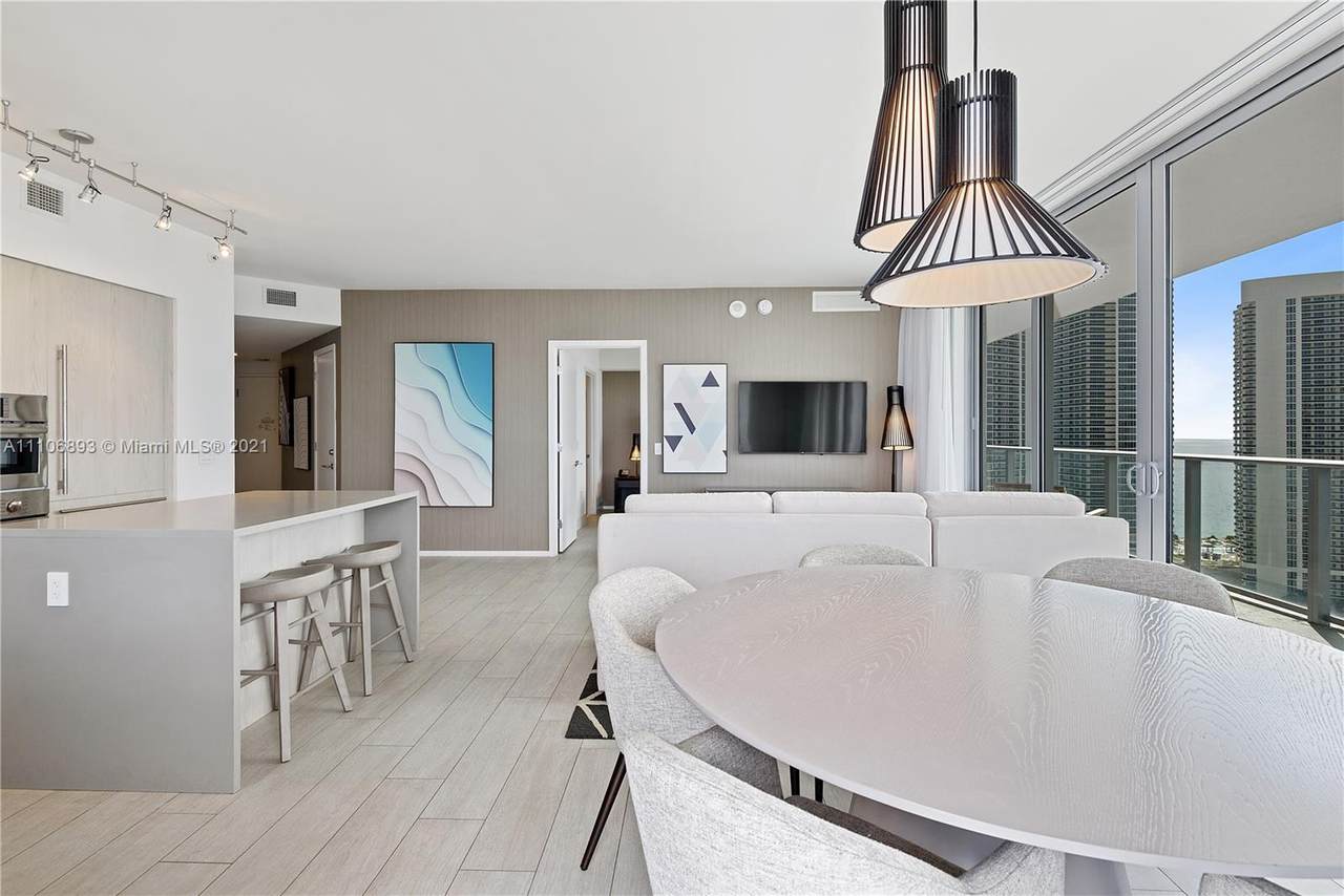 4010 Ocean Dr - Photo 1