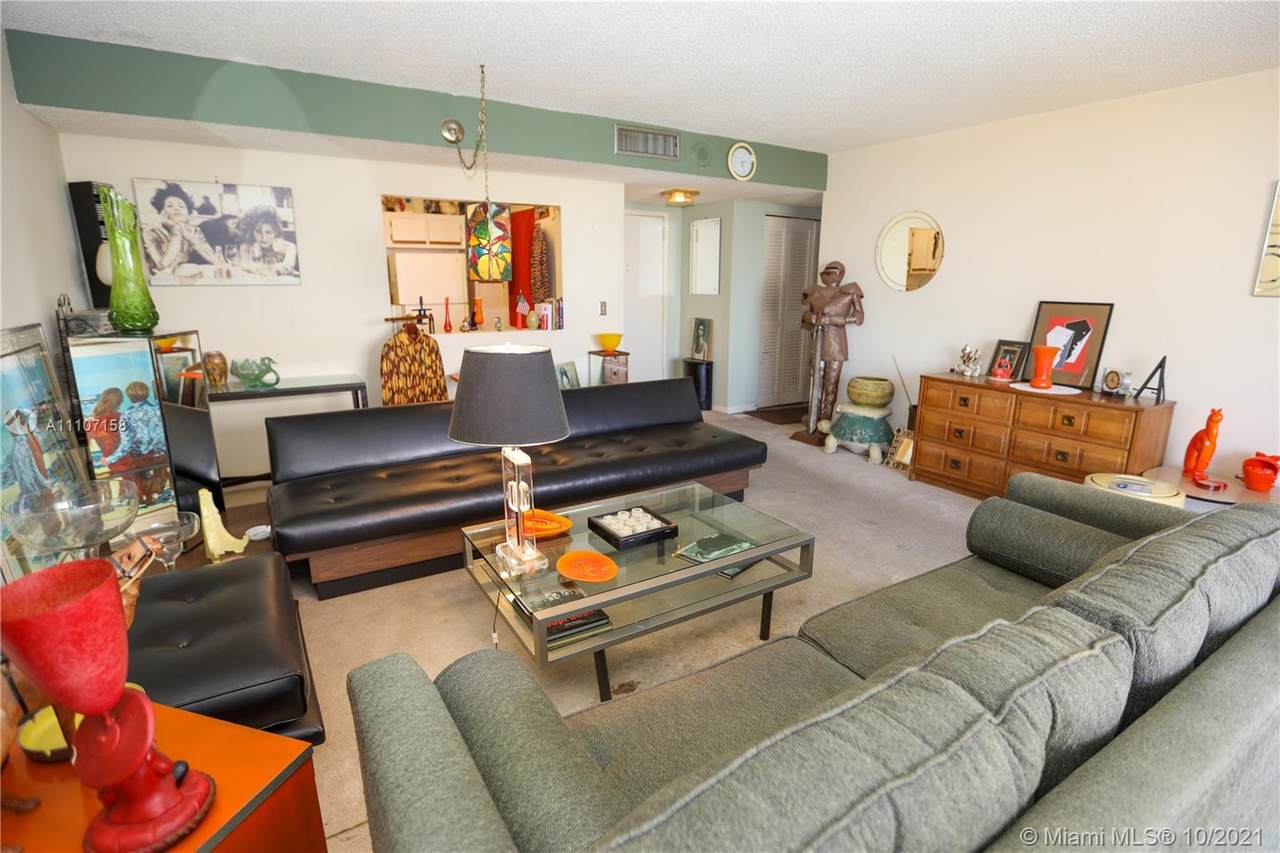 13499 Biscayne Blvd - Photo 1