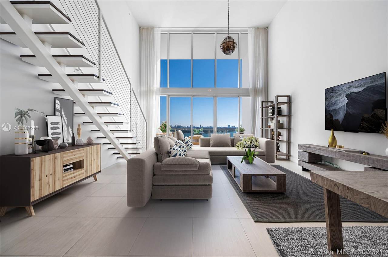 1040 Biscayne Blvd - Photo 1