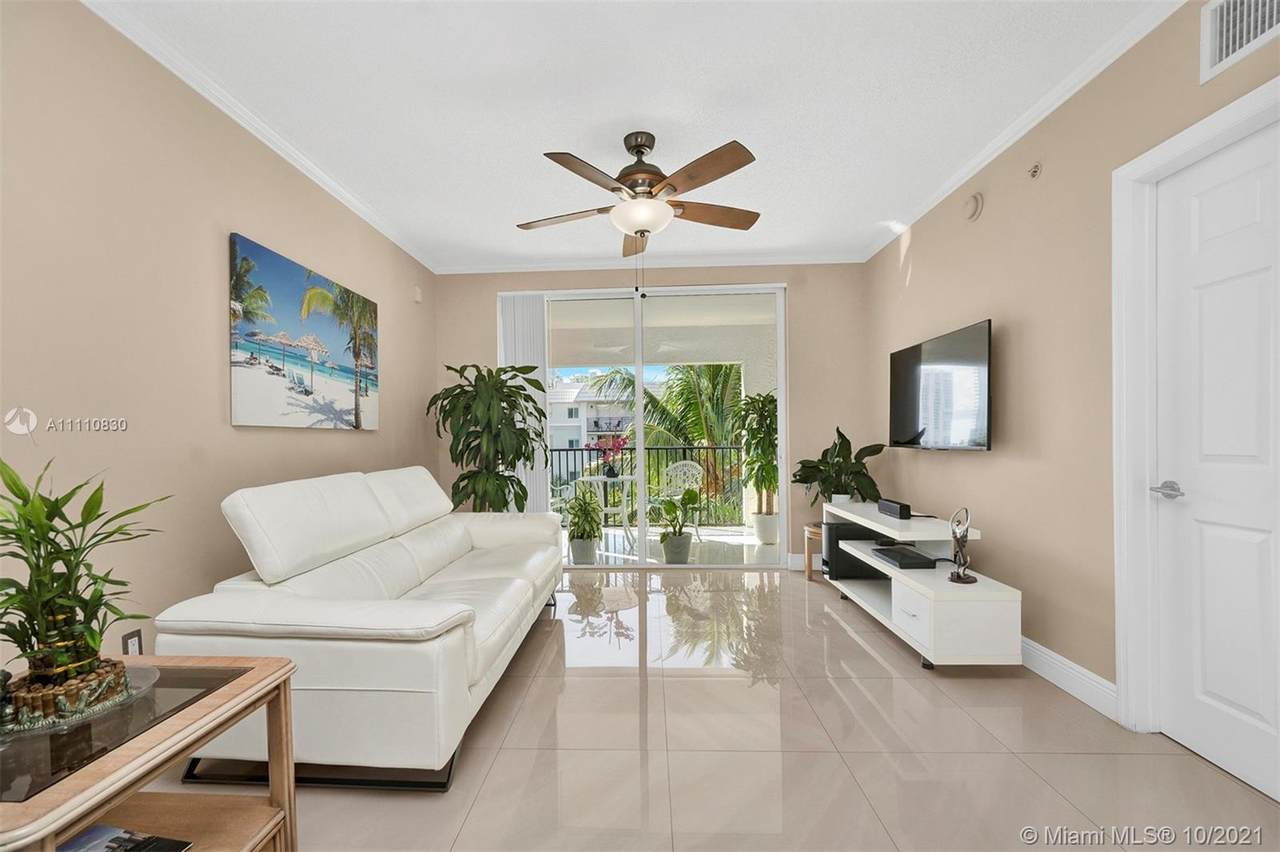 17145 Bay Rd - Photo 1