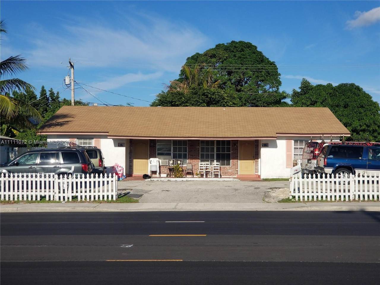 1770 Seacrest Blvd - Photo 1