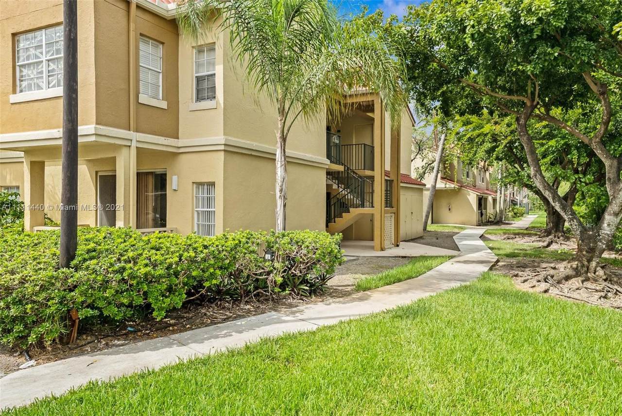 18352 68th Ave - Photo 1