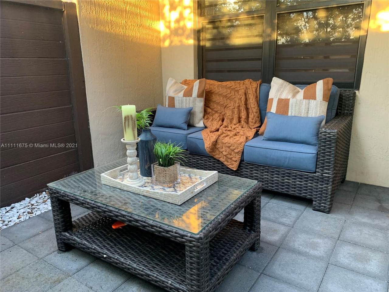 15922 91st Ct - Photo 1