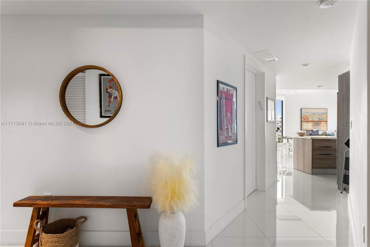 9940 Bay Harbor Dr - Photo 1