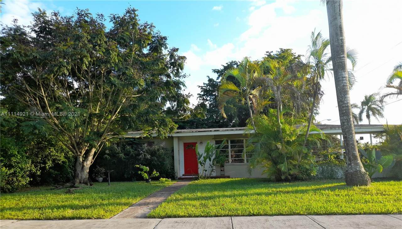 1730 9th Ct - Photo 1