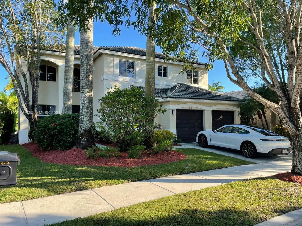 862 Sunflower Circle - Photo 1