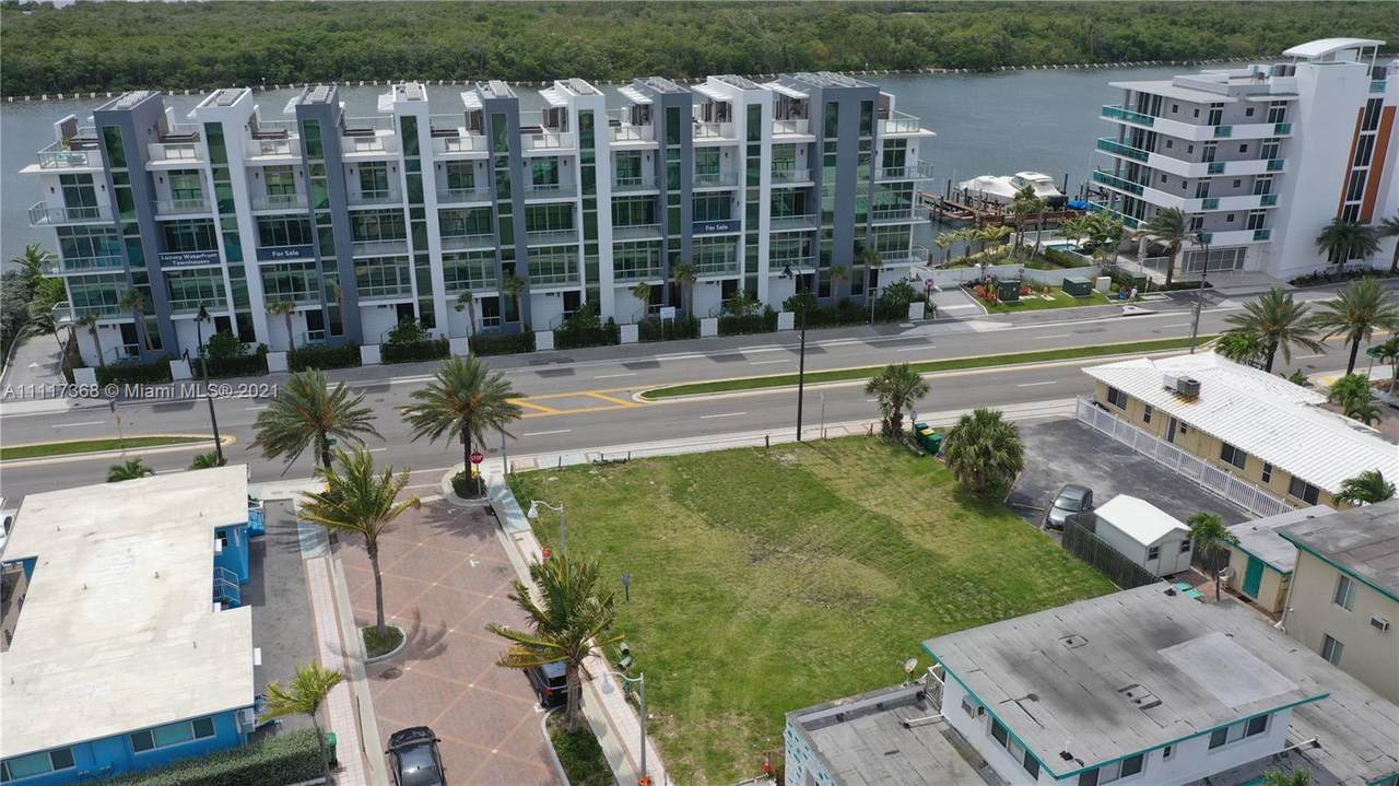 2801 Ocean Dr - Photo 1