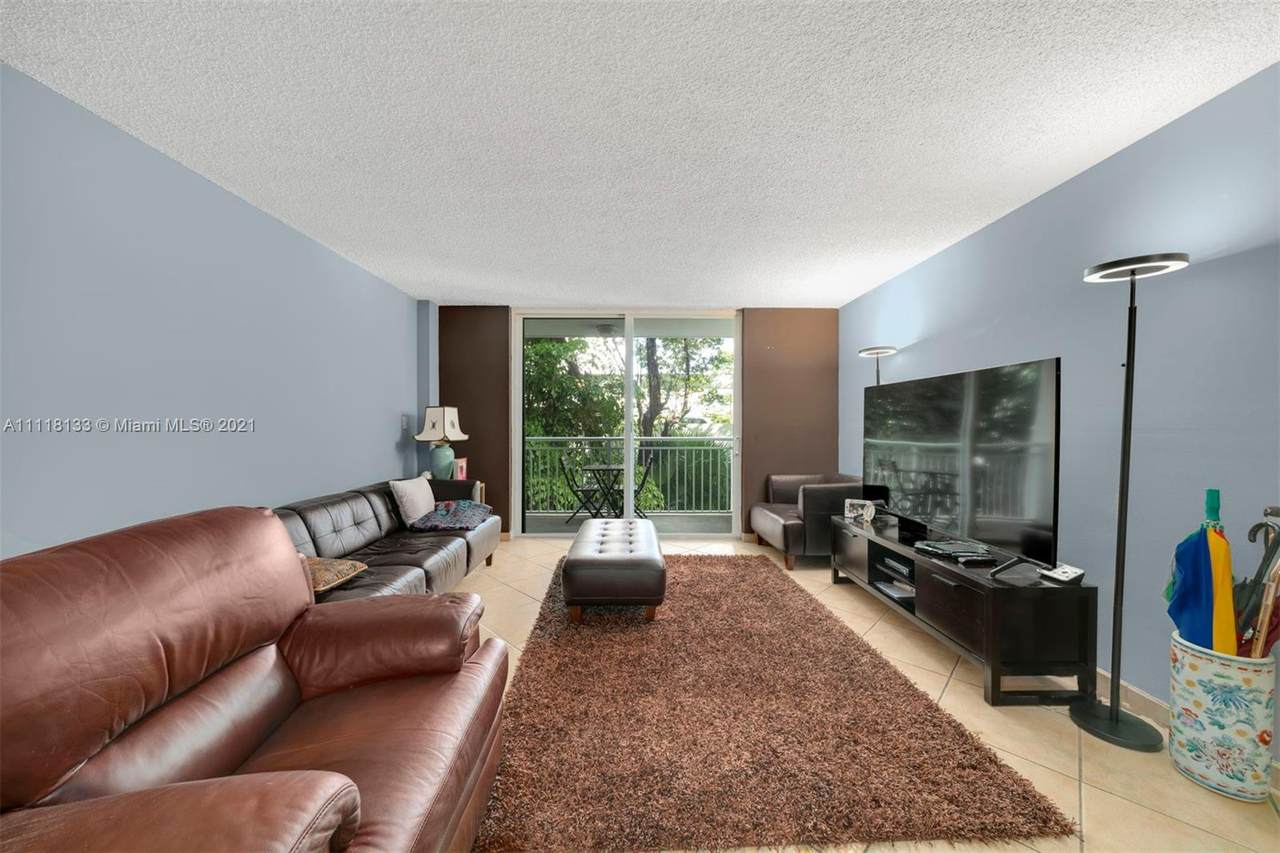 1666 West Ave - Photo 1