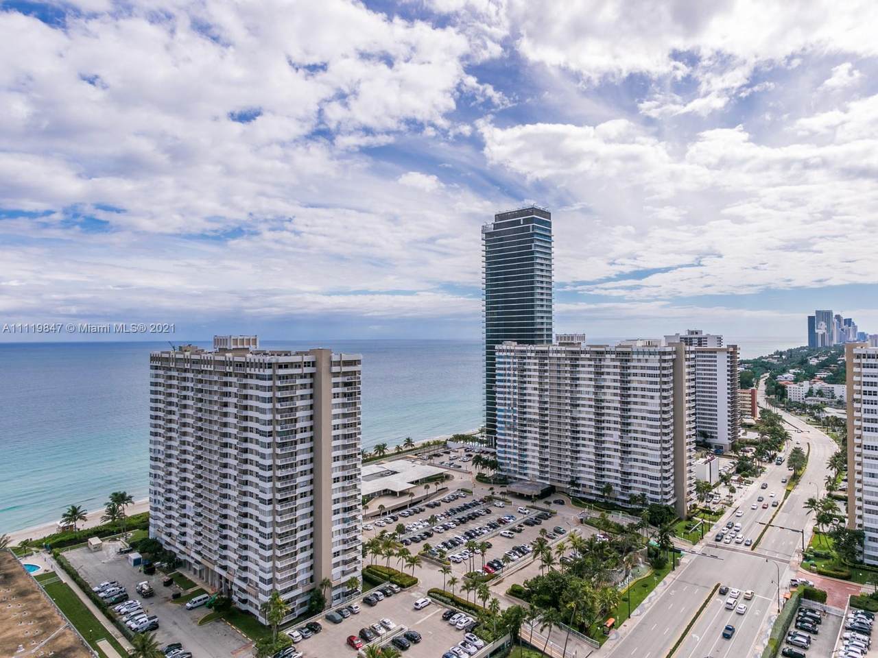1945 Ocean Dr - Photo 1