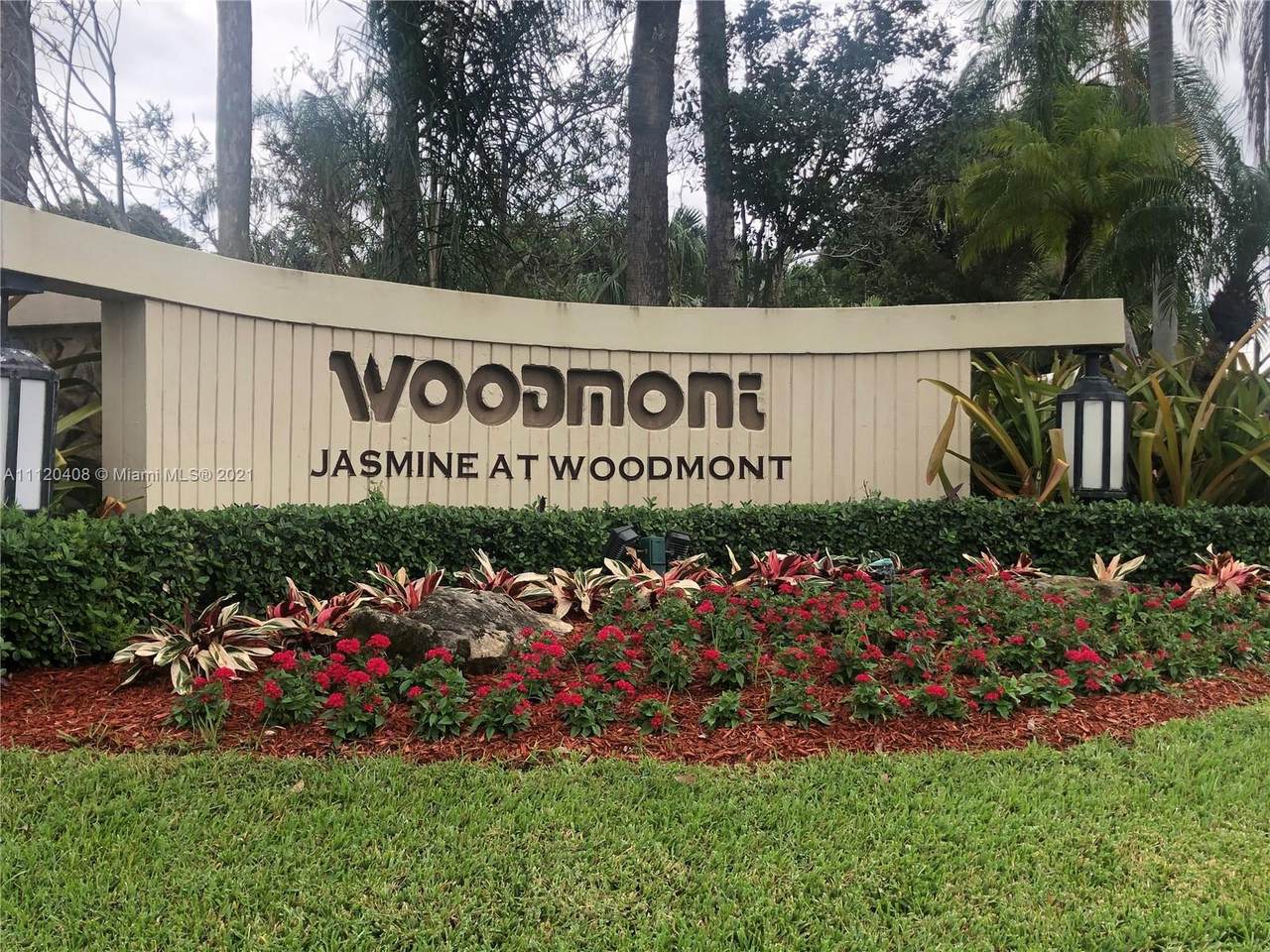 7104 Woodmont Ave - Photo 1
