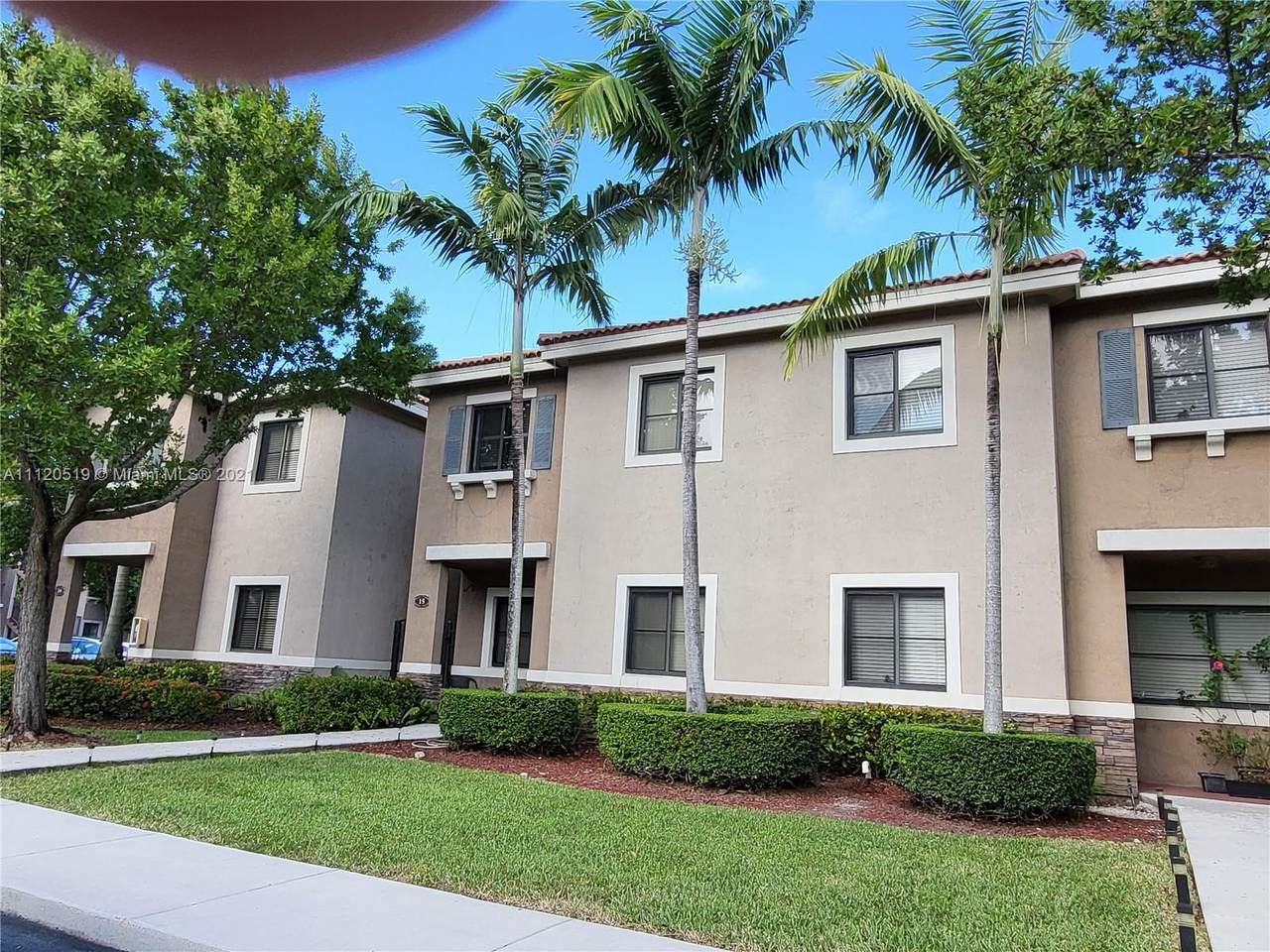 22721 88th Pl - Photo 1
