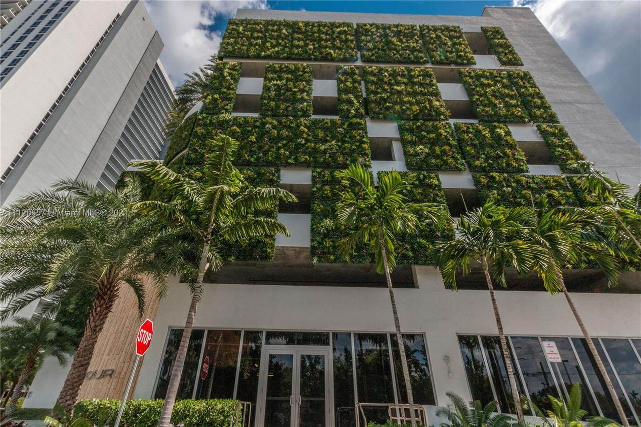 16385 Biscayne Blvd - Photo 1