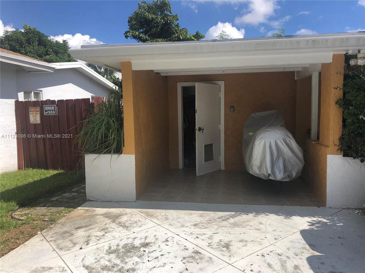 404 24th Ave - Photo 1