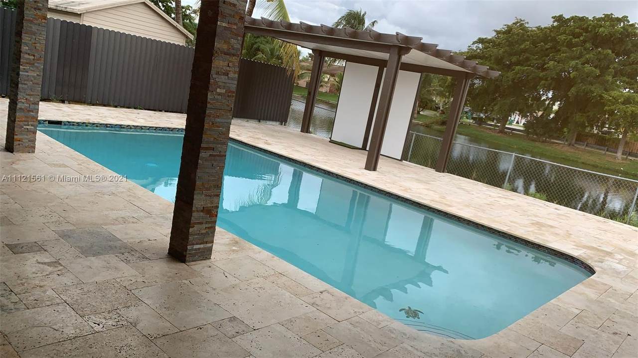 3432 Hibiscus Pl - Photo 1