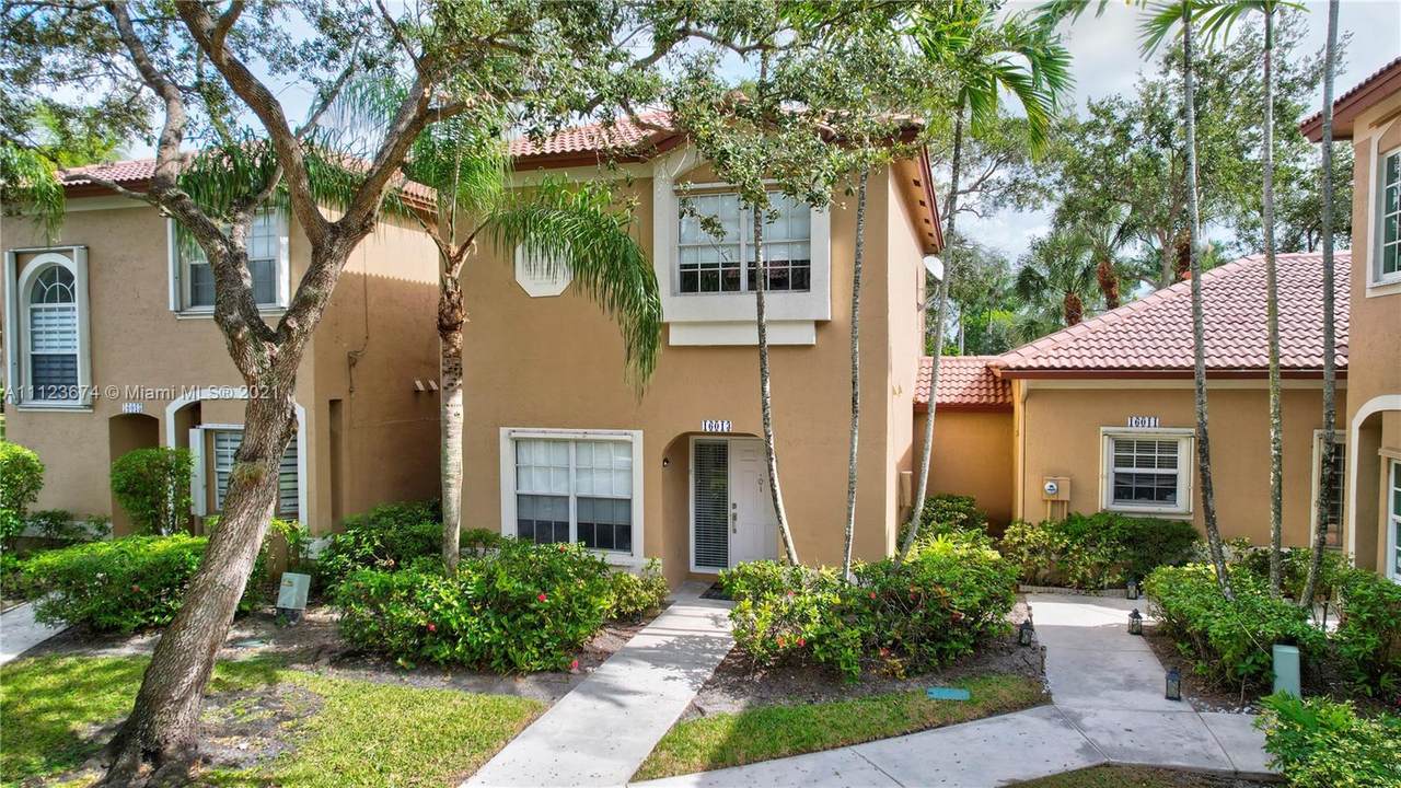 16013 Emerald Cove Rd - Photo 1