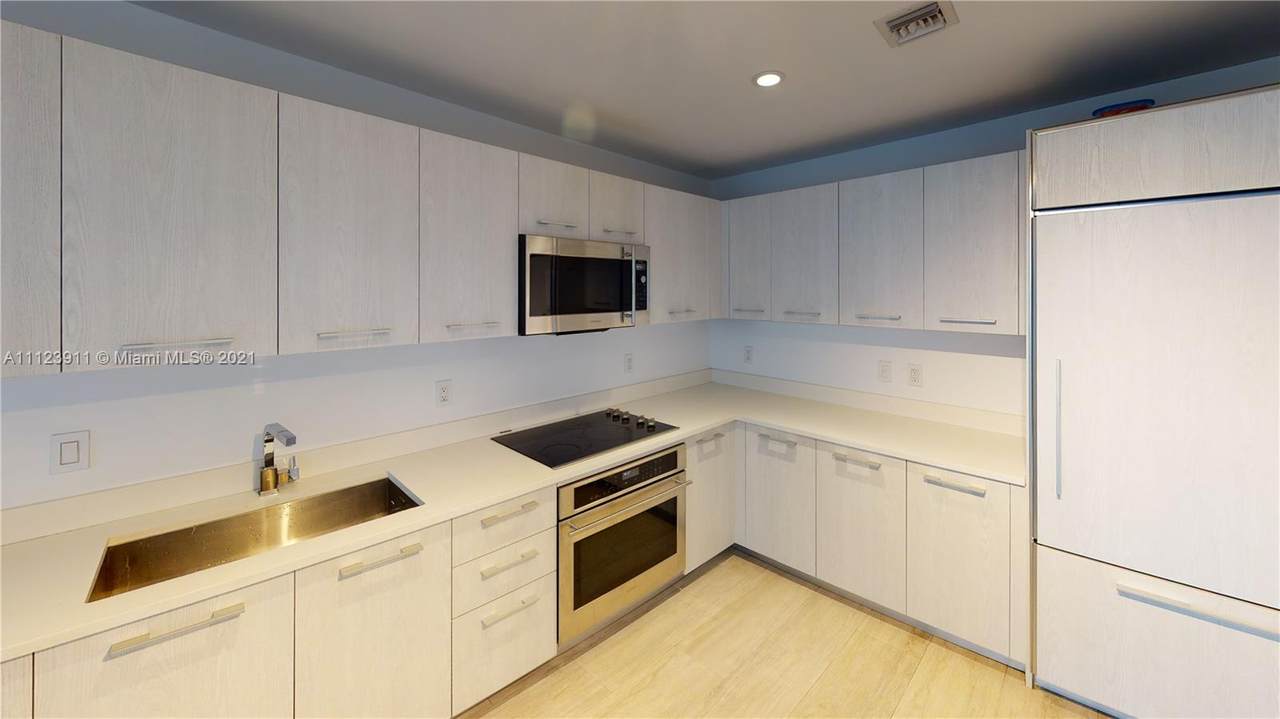 55 9th St - Photo 1