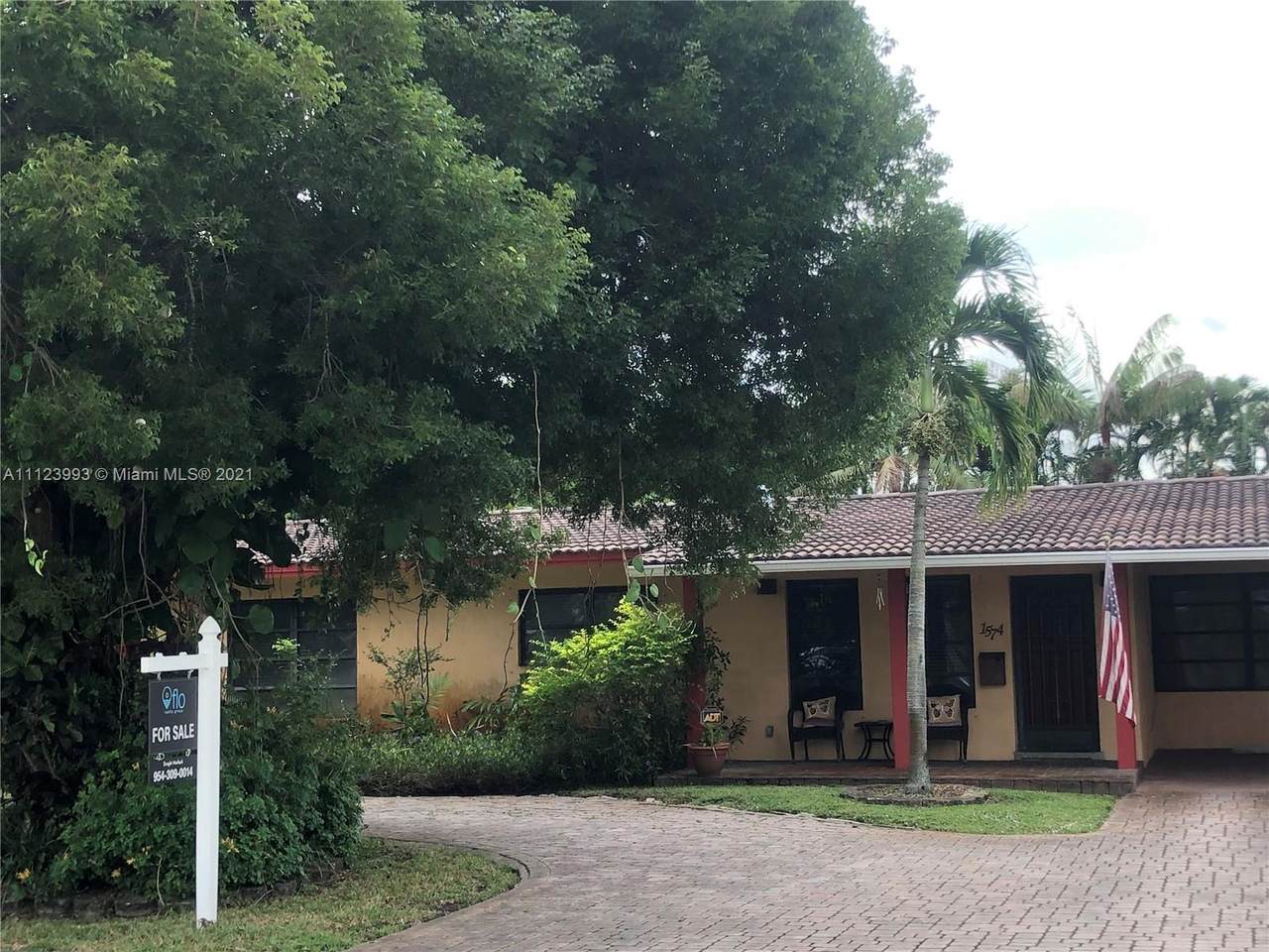 1574 38th St - Photo 1