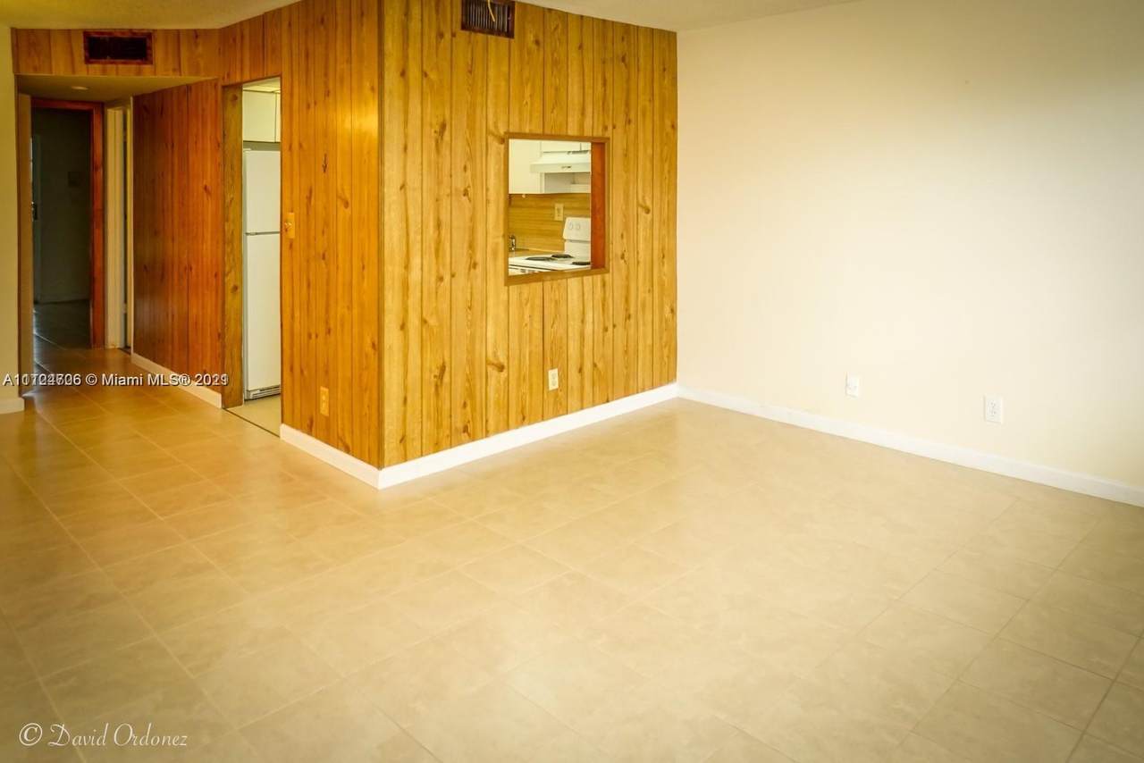 9061 Sunrise Lakes Blvd - Photo 1